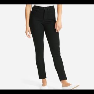 Everlane black cigarette jeans with stretch